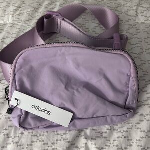Ododos Lilac Crossbody Bag